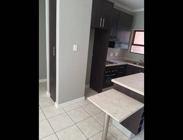 2 BEDROOM APARTMENT FOR SALE IN PRETORIUSPARK